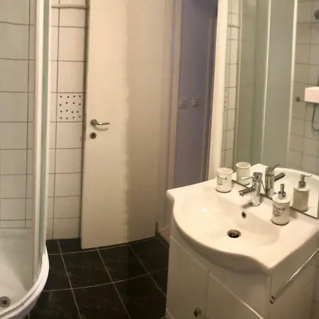 Diana Apartment *